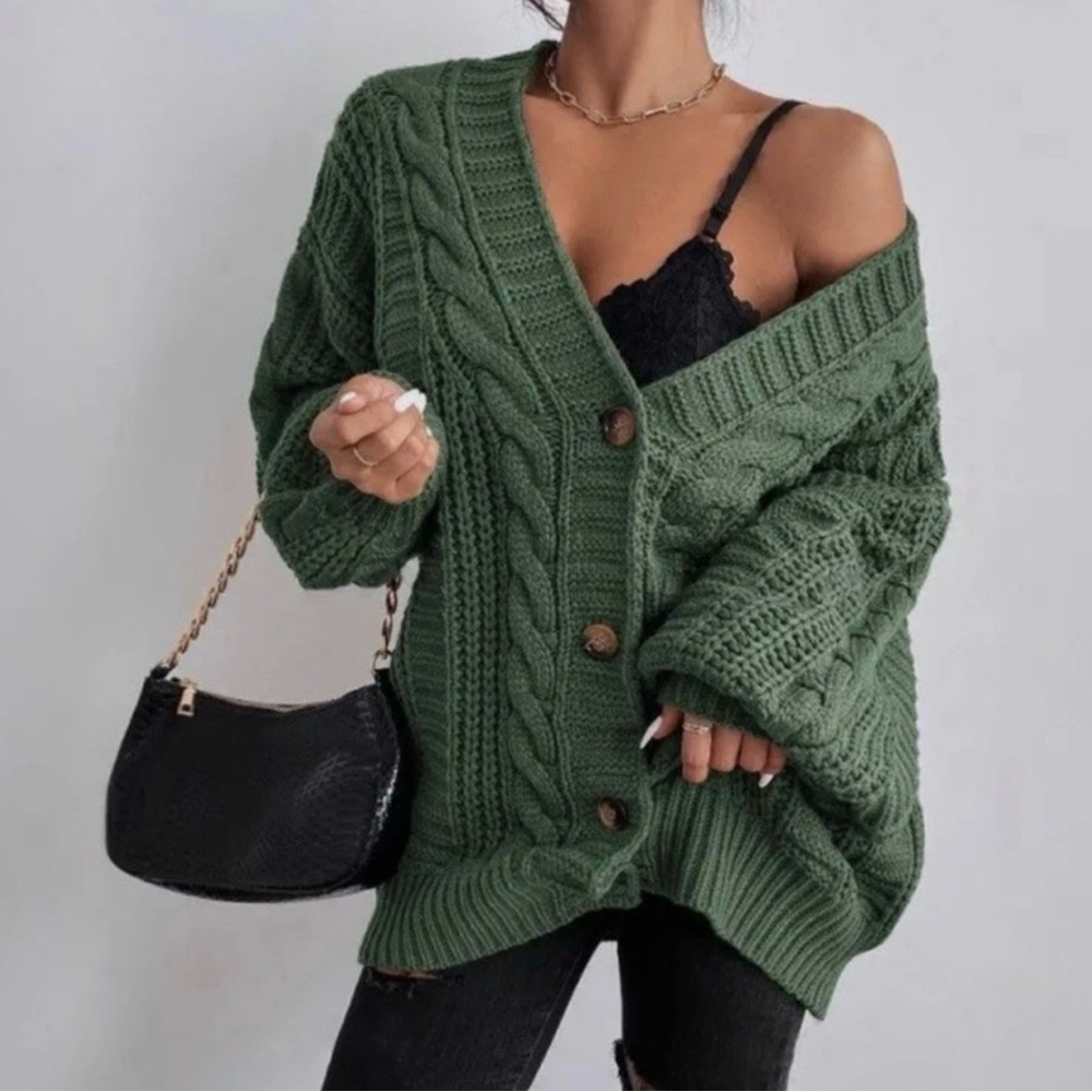 NWT Green oversized Medium long balloon sleeve cardigan sweater